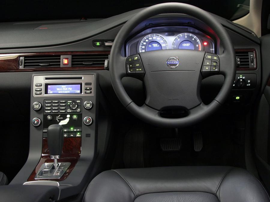  Volvo XC70 2007 года  (ZA) (фото 9 из 11)